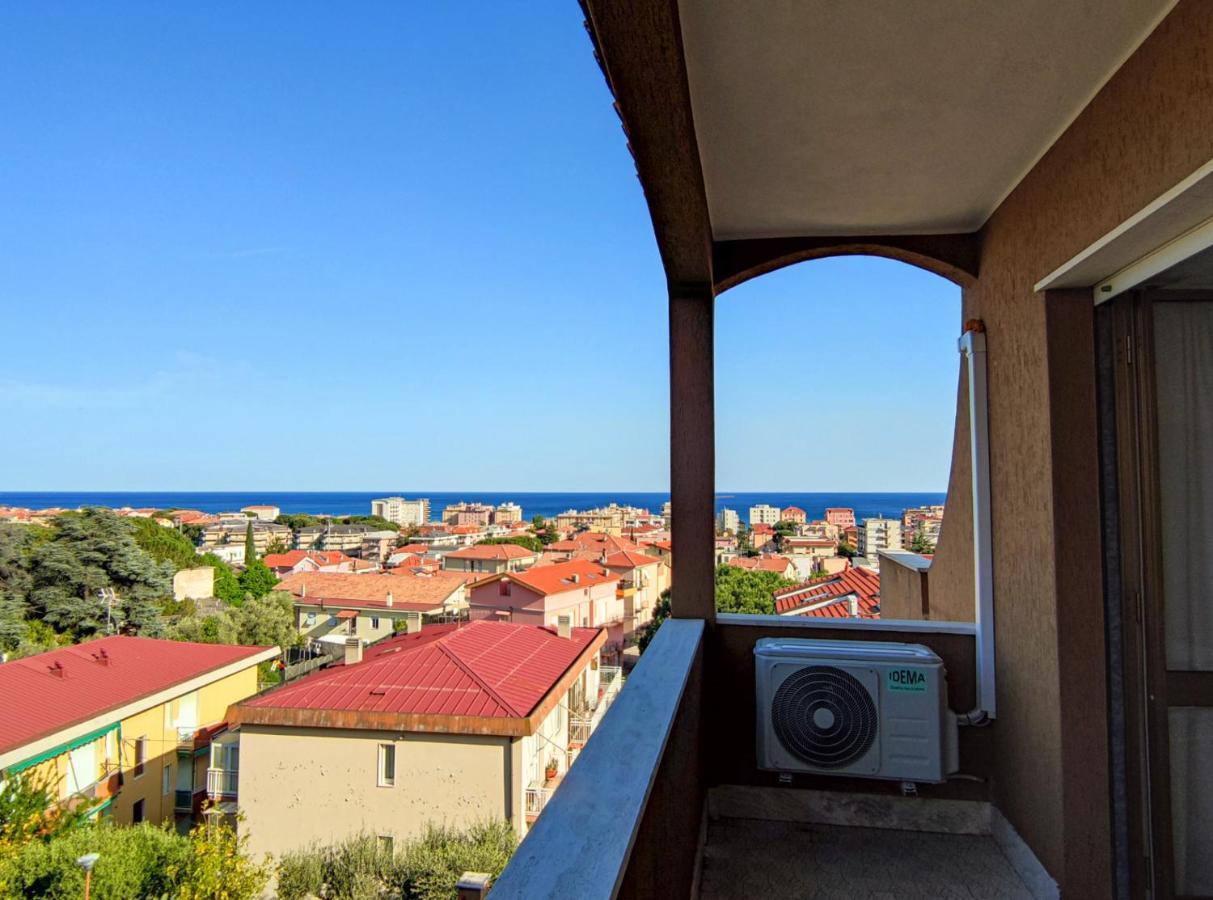 Bella Vista - By Ligooria Pietra Ligure Exterior foto